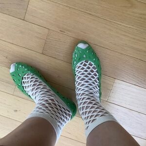 New MiuMiu patent leather shoes size 9/39, green